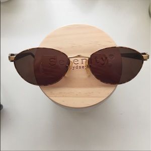 Vintage sunnies for @hunnybby